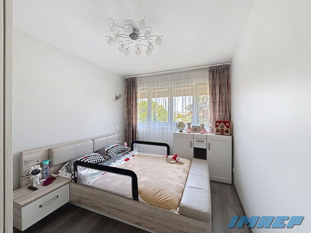 Grand T3 – 75 m2 PARFAIT ETAT St-Tronc – 13010 MARSEILLE – 3 pièces – 2 chambres – 75 m²