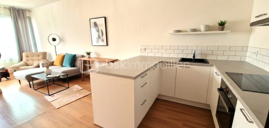 CARNON PORT-VENTE GRAND STUDIO AVEC VUE DEGAGEE- IDEAL INVESTISSEUR – 1 pièce – NR chambres – 26 m²