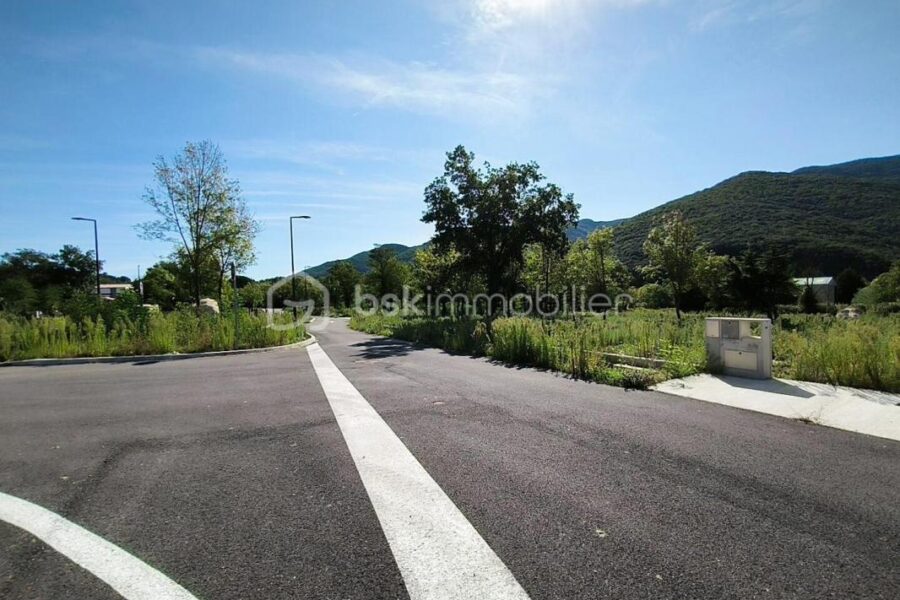 Terrain à vendre à Colombieres sur orb