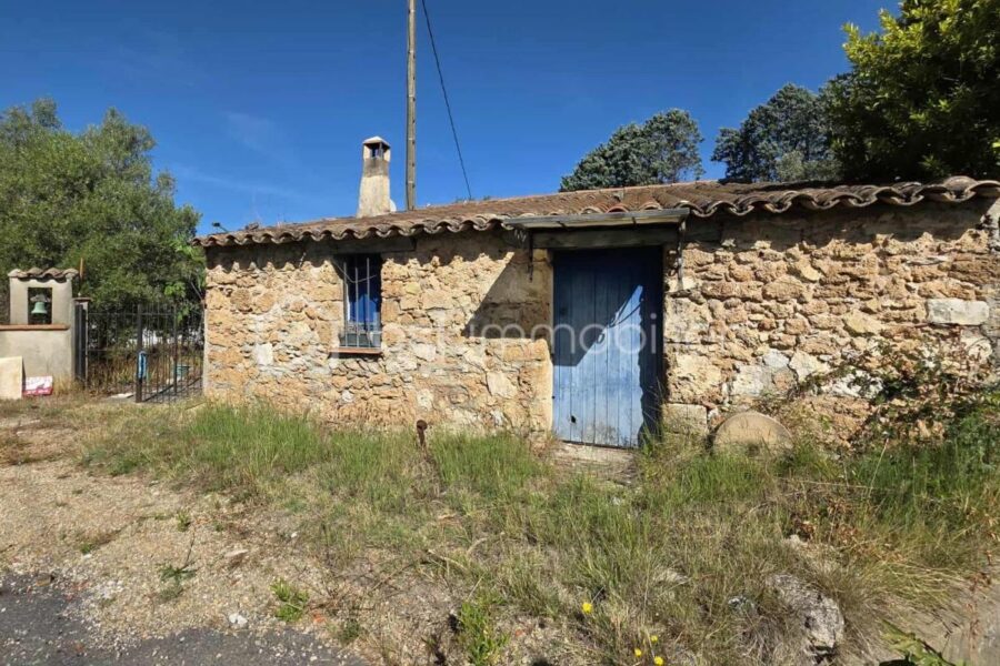 Terrain à vendre à Salernes
