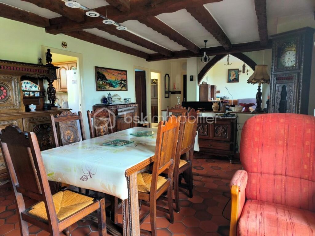 Maison néo-bretonne avec vue mer à Kerlouan – 5 pièces – 3 chambres – 117 m²