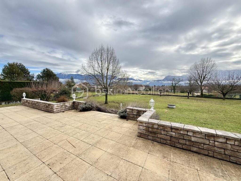 VILLA DE CARACTÈRE 152 M² — GARAGE 79 M² — TERRAIN 3 150 M² — SAINT-CASSIEN, 5 MIN VOIRON / A48 – 5 pièces – 4 chambres – 152 m²