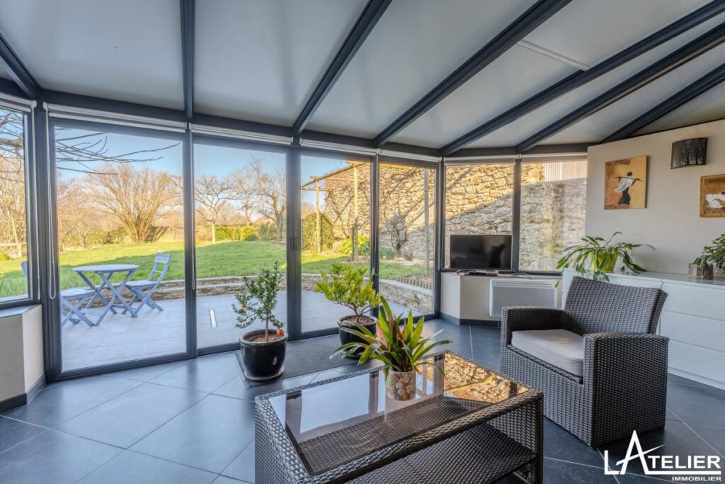 Maison en pierres bon état fort potentiel, atypique – 9 pièces – 5 chambres – 273 m²