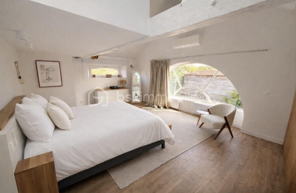 🏡 Longère d’exception – Propriété de prestige à Cholet – 397 m² – Parc d’1 hectare – 12 pièces – 5 chambres – 398 m²