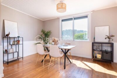 MAISON DE CHARME SANS TRAVAUX A 2 PAS DE TOUTES LES COMMODITES – 6 pièces – 4 chambres – 160 m²