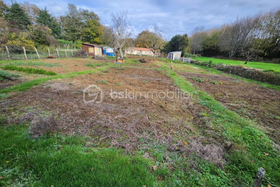 Terrain à vendre à Jazeneuil