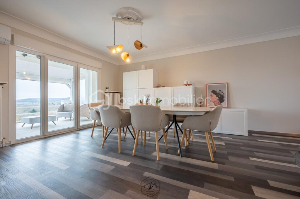 🏡 Maison 166 m² avec piscine et vue dégagée – Fèves – 8 pièces – 4 chambres – 166 m²