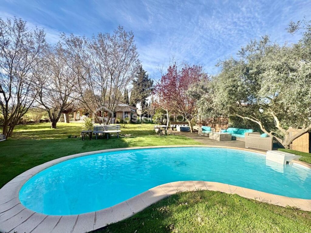 VENTE FAYENCE MAISON PLAIN-PIED 4 CHAMBRES PISCINE – 5 pièces – 4 chambres – 100 m²