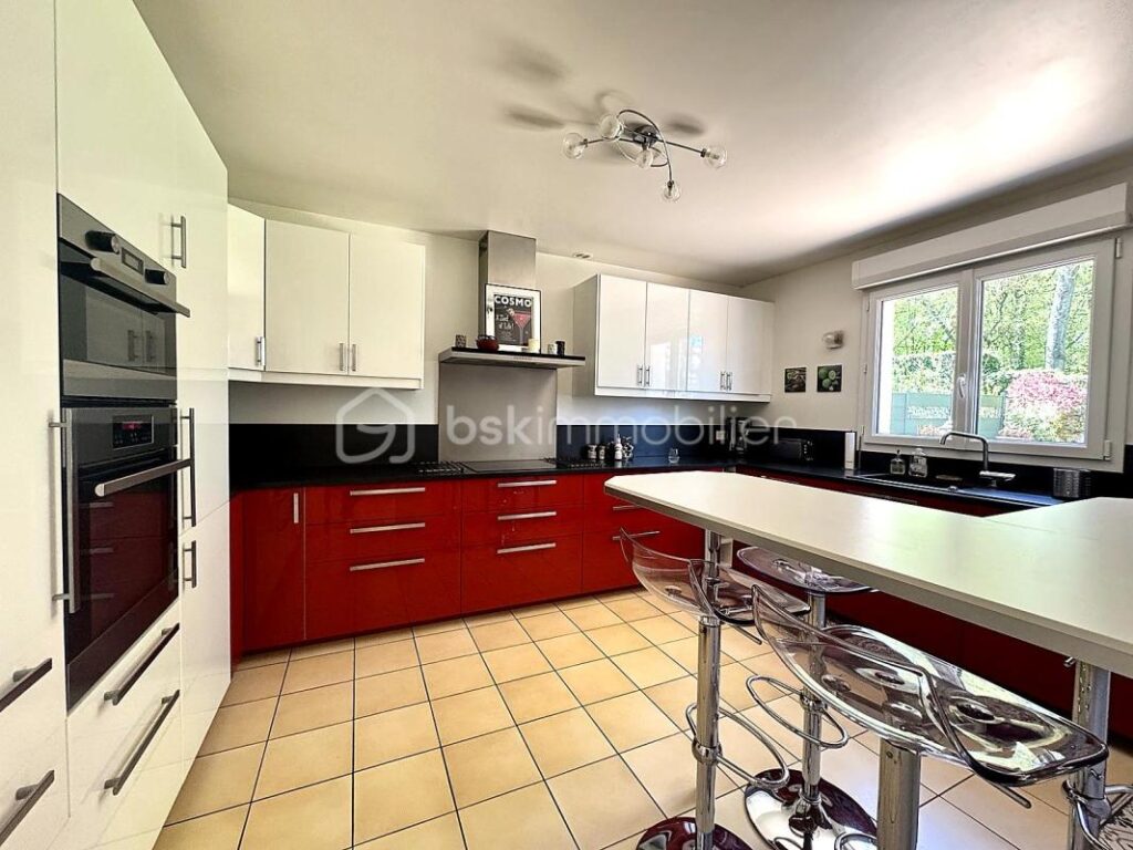 Marolles-en-Hurepoix – 6 pièces – 4 chambres – 178 m²