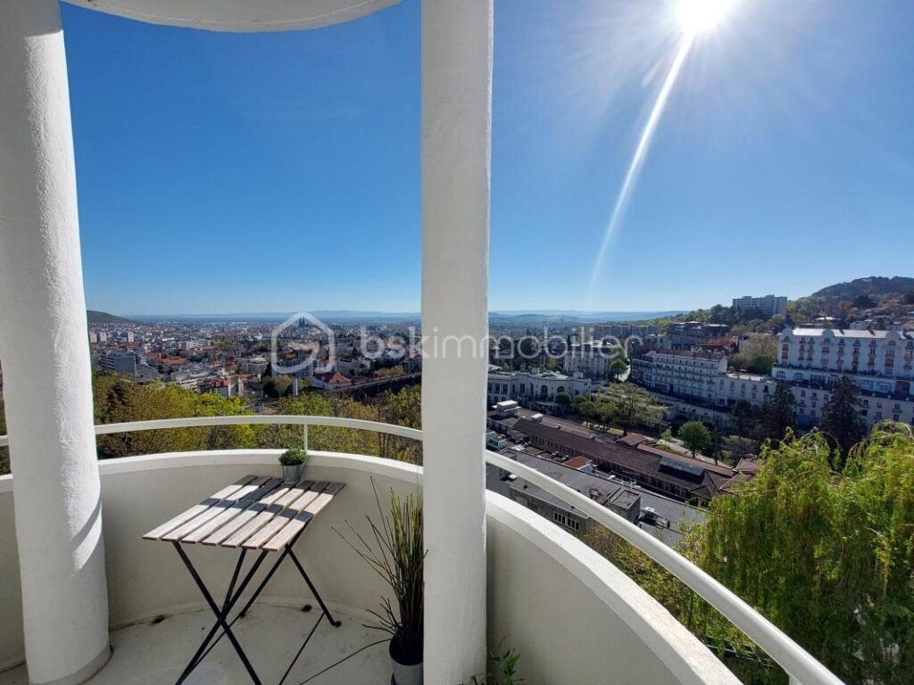 ✨ Appartement T3 avec jardin et vue exceptionnelle à Royat ✨ – 3 pièces – 2 chambres – 65 m²