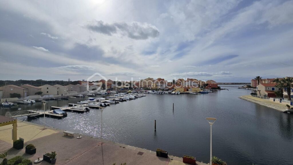 APPARTEMENT VUE ÉTANG ET CANIGOU – 1 pièce – NR chambres – 25 m²