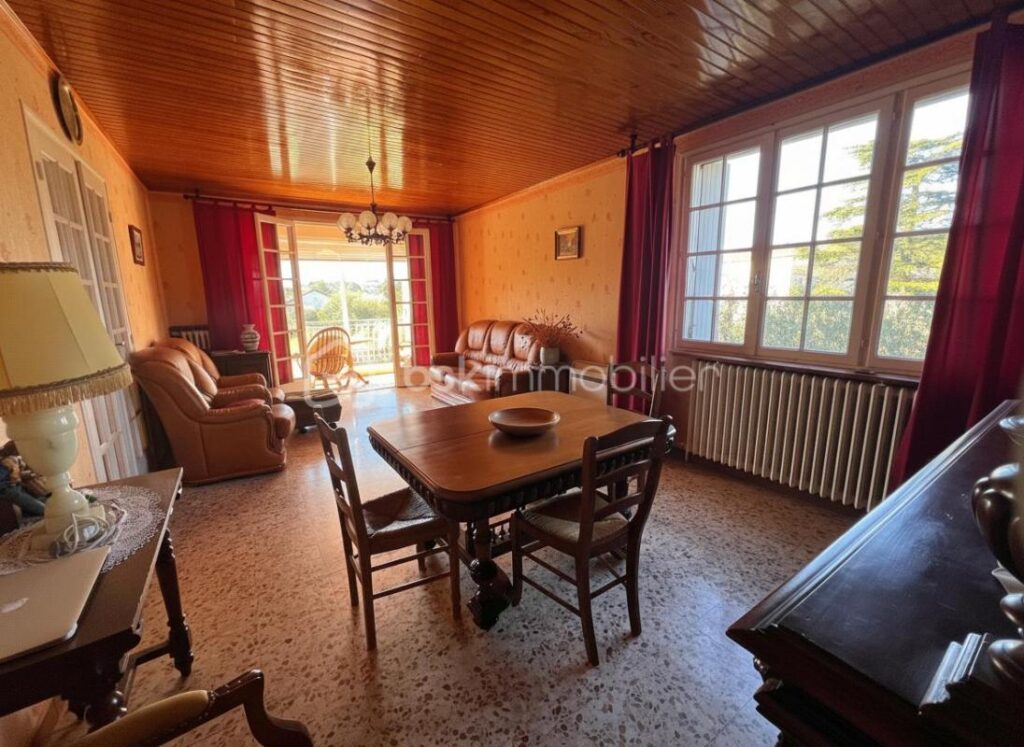 Maison familiale avec fort potentiel – 6 pièces – 4 chambres – 144 m²