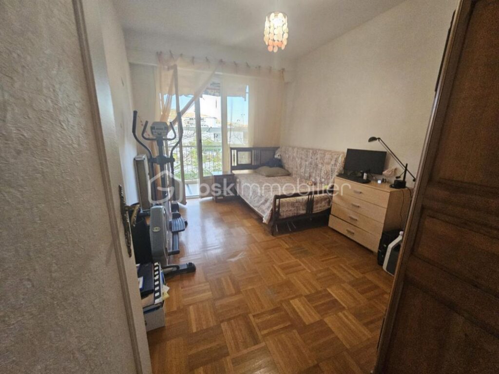 Appartement 3 pièces – 71 m² – Nice Nord – Lumineux – Traversant – Balcon – Garage – 3 pièces – 2 chambres – 71 m²