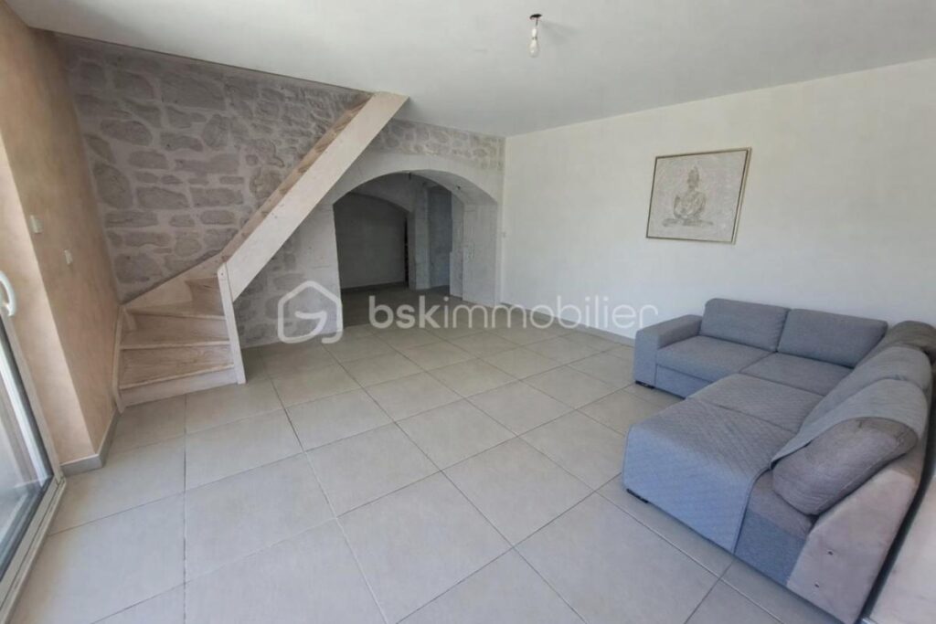 Maison a VIRY de 130M2 – 4 pièces – 3 chambres – 130 m²