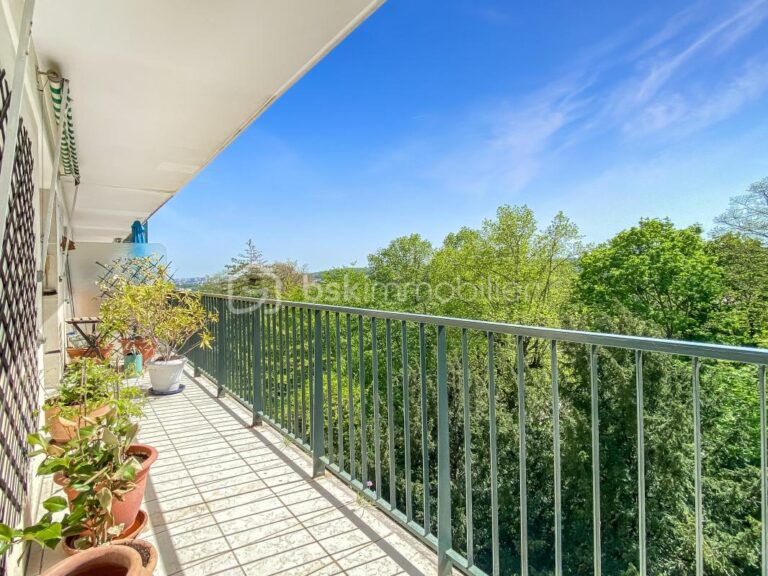 Appartement – 4 pièces – Ville-d’Avray – 4 pièces – 2 chambres – 93 m²