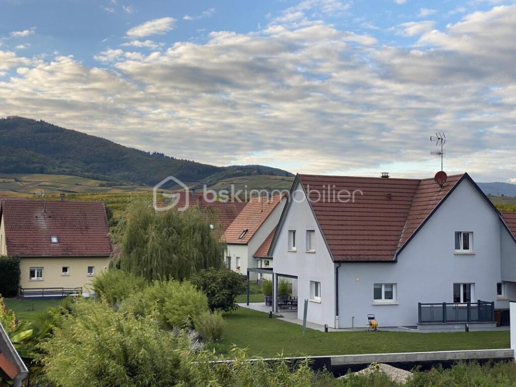 Maison traditionnelle de 1990 – 7 pièces – 5 chambres – 190 m²