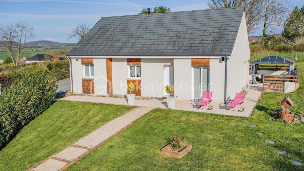 Maison traditionnelle récente avec vue idyllique benignoise – 4 pièces – 3 chambres – 98 m²