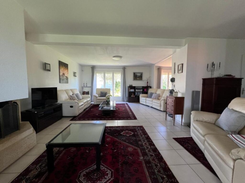 Élégante villa familiale avec vue Pyrénées – L’Union, proche Toulouse – 8 pièces – 5 chambres – 235 m²