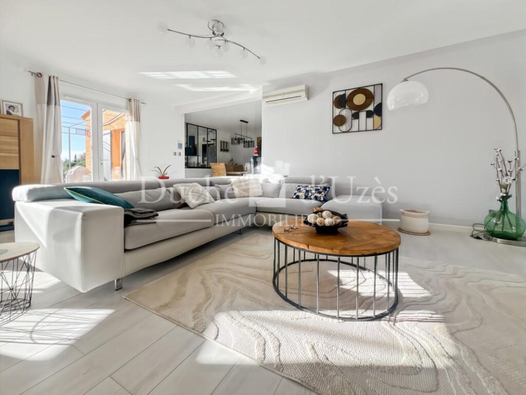 Maison – 5 pièces – 3 chambres – 116 m²