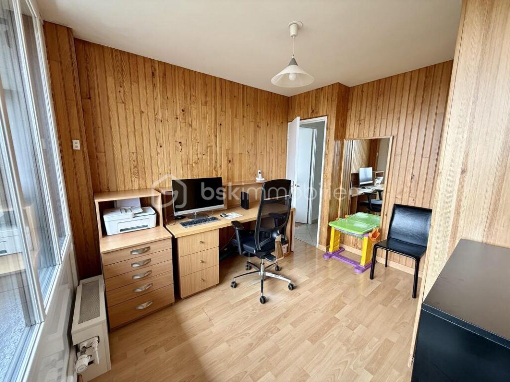 3 pièce . 73m2 . Bagnolet 93170 . Vue panoramique – 3 pièces – 2 chambres – 72 m²