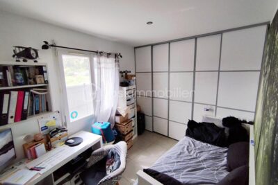 Villa avec piscine – 6 pièces – 4 chambres – 132 m²