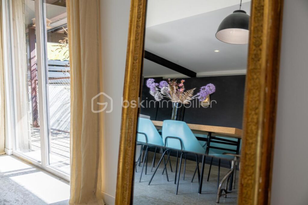 Maison d&rsquo;architecte 8 pièces 200m² Dngy-Saint-Clair – 8 pièces – 4 chambres – 185 m²