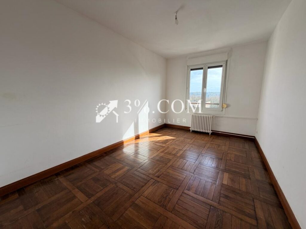 Appartement lumineux 92 m2 dernier étage Boulogne – 4 pièces – 2 chambres – 92 m²