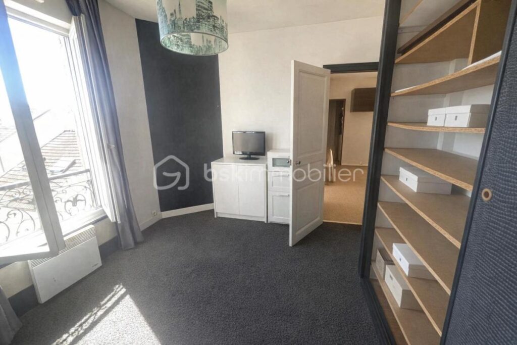 BEAU POTENTIEL pour ce 3 pièces traversant – 3 pièces – 2 chambres – 46 m²