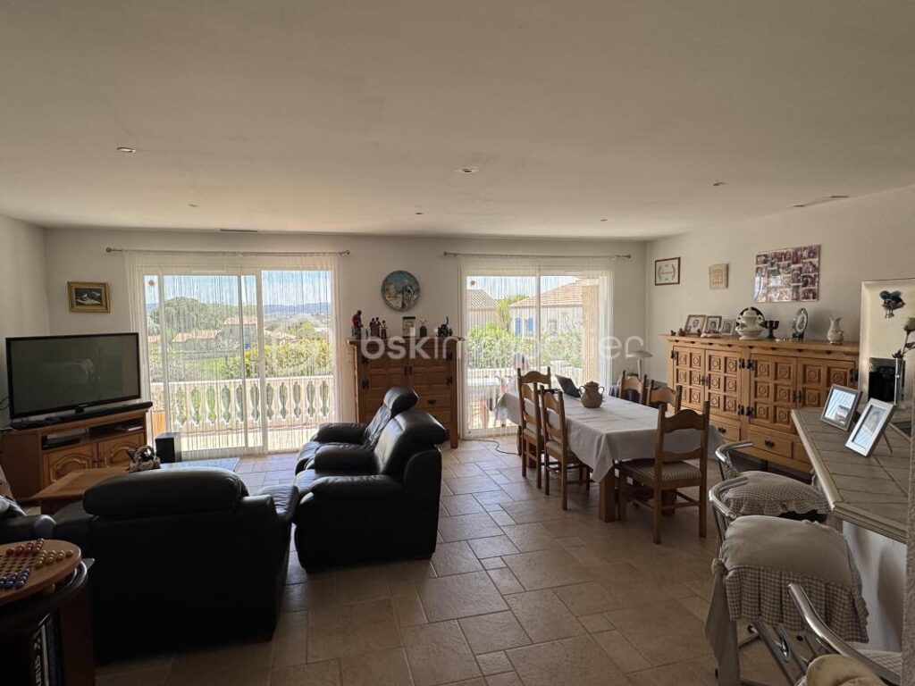 ** ** VILLA PLAIN-PIED 4 FACES AVEC PISCINE & VUE EXCEPTIONNELLE SUR LES CORBIÈRES ** ** – 5 pièces – 4 chambres – 109 m²