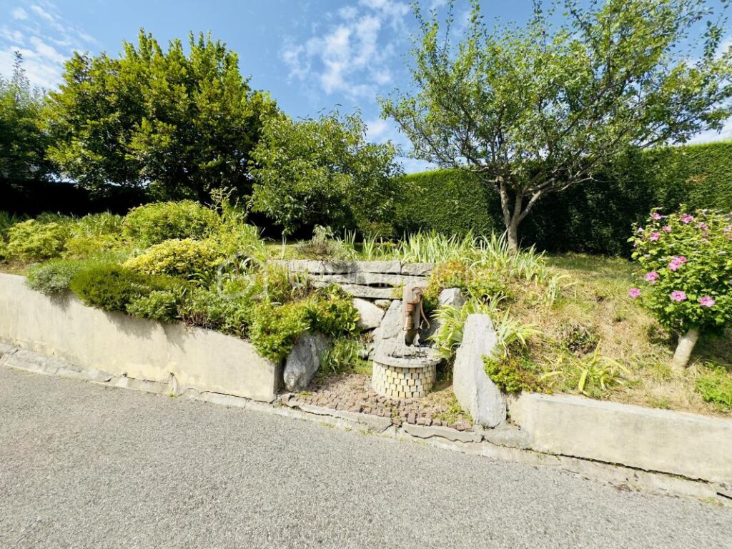 VILLA FAMILIALE D&rsquo;ARCHITECTE – VUE PANORAMIQUE – EPAGNY METZ-TESSY – 6 pièces – 4 chambres – 167 m²