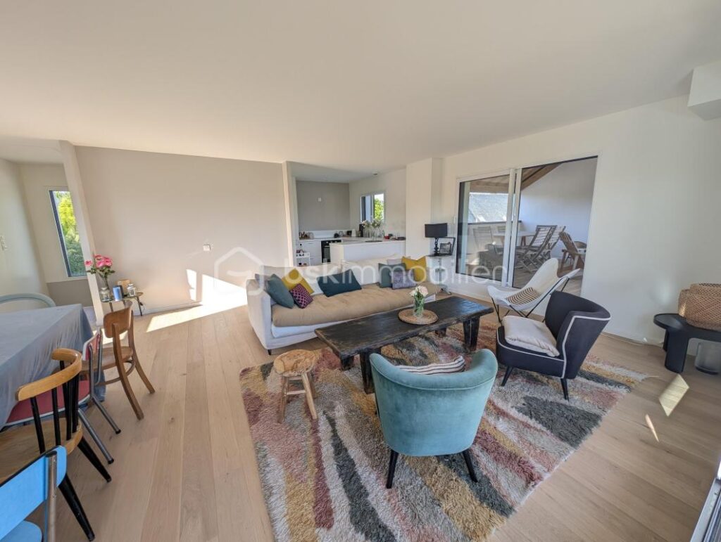 AMBON – MAISON CONTEMPORAINE D’EXCEPTION FACE À L’OCÉAN UN ART DE VIVRE ENTRE CIEL & MER – 5 pièces – 4 chambres – 110 m²