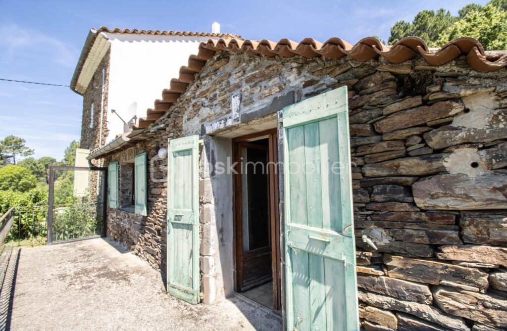 Mas cévenol à rénover – 4 pièces – 3 chambres – 91 m²