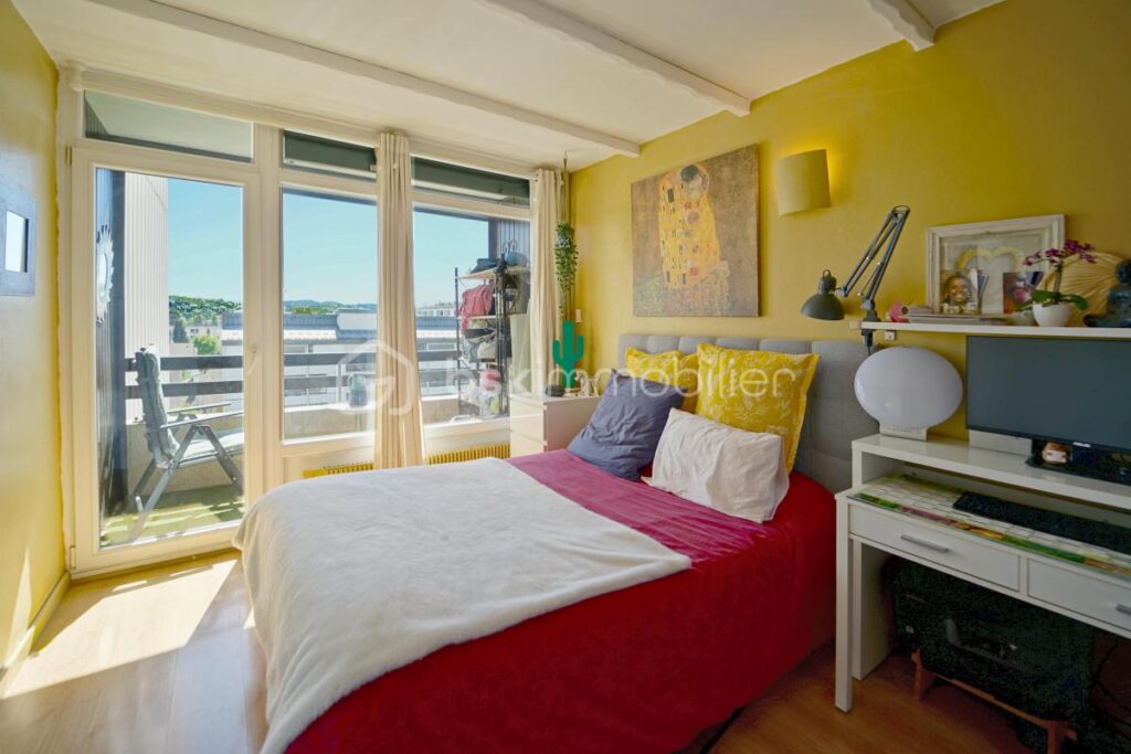 T3 lumineux avec vue montagnes – Centre Meythet (Annecy) – 3 pièces – 2 chambres – 68 m²