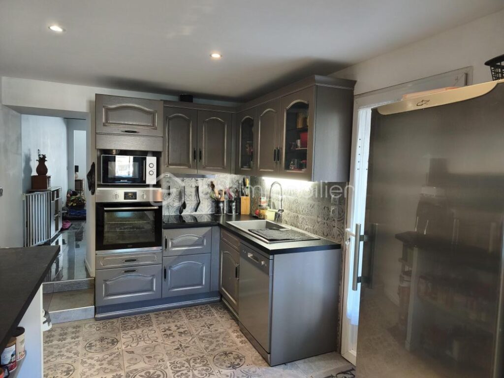✨ MAISON DE VILLAGE – 105 m² – 3 CHAMBRES – JARDIN – GARAGE ✨ – 5 pièces – 3 chambres – 105 m²