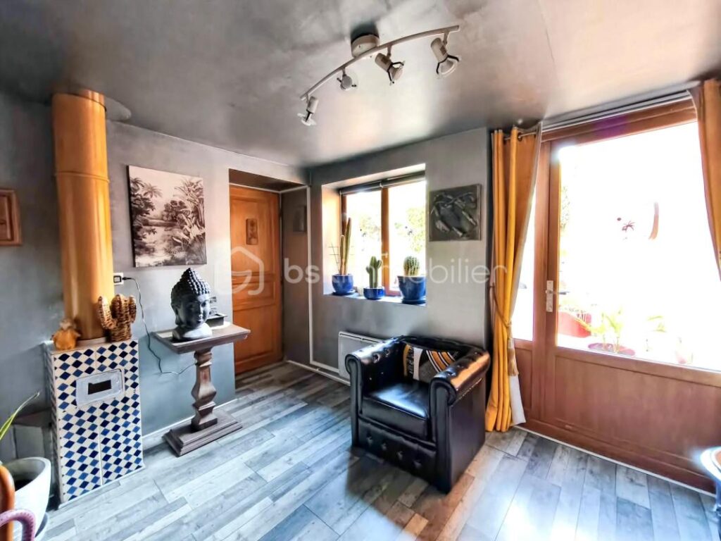 ✨ COUP DE CŒUR – Maison de caractère en pierre avec volumes et extérieur de qualité ✨ – 9 pièces – 6 chambres – 198 m²