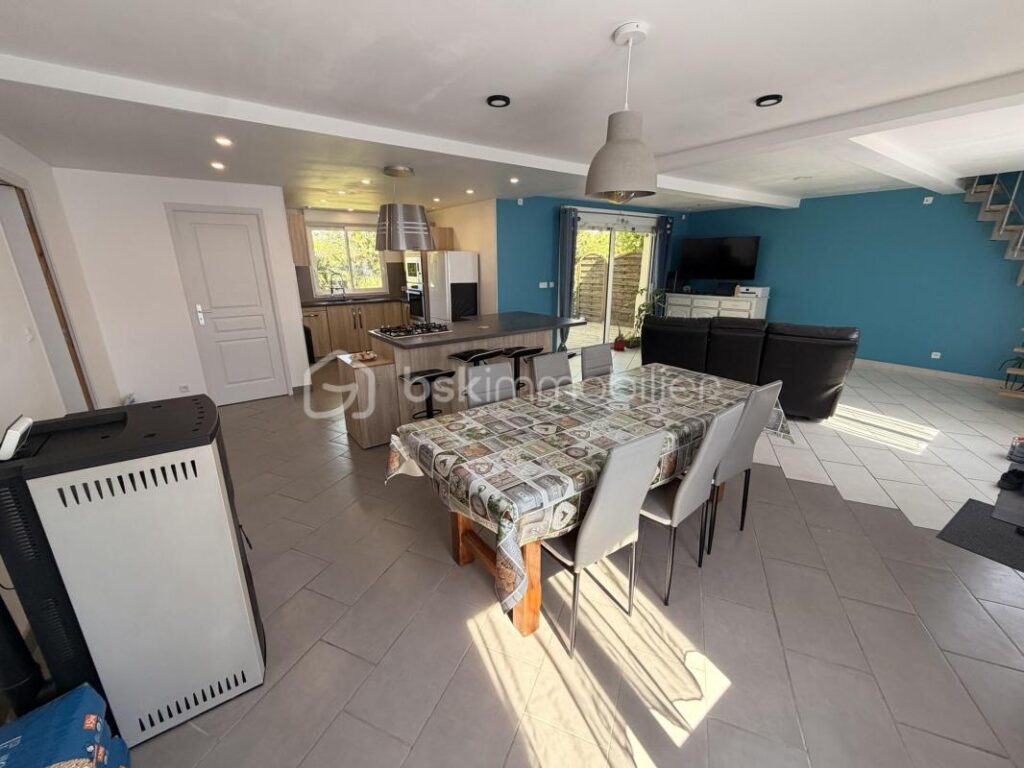 Maison de 122m² 3 chambres à 10 min des premières plages – 4 pièces – 3 chambres – 122 m²