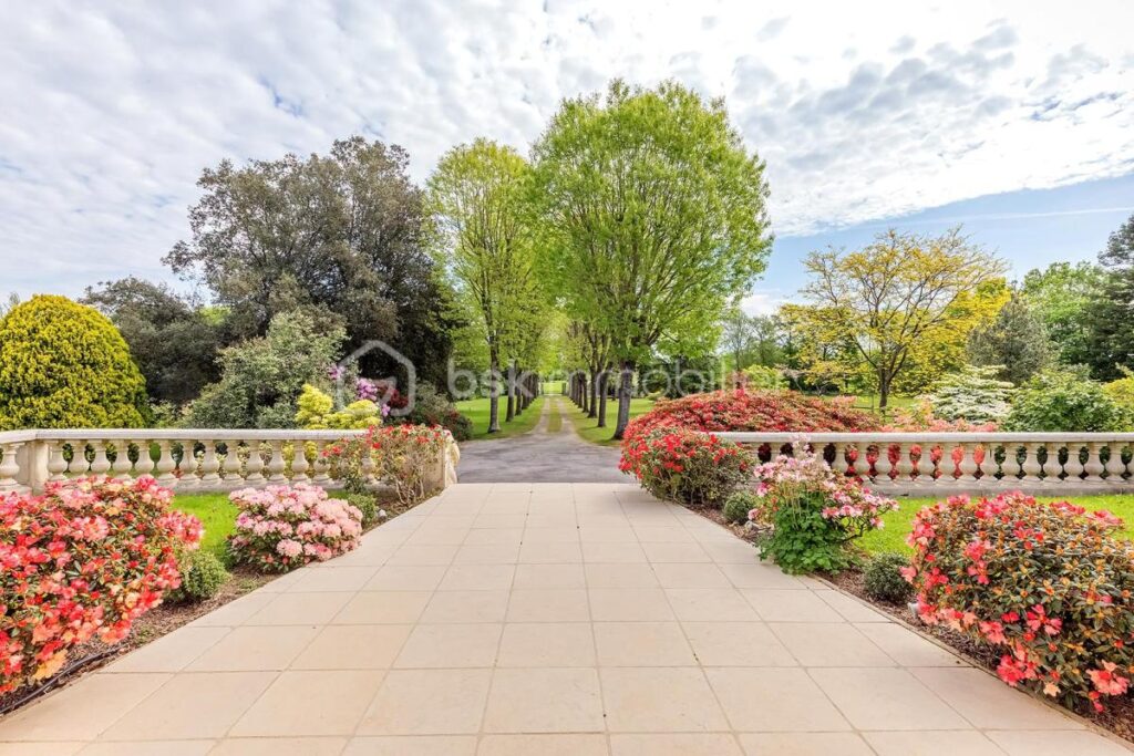 Maison d’exception de 200 m² avec piscine et domaine de 15 000 m² – Cadre naturel préservé – Le Mesnil-Roch (axe Rennes-Saint Malo) – 9 pièces – 5 chambres – 200 m²