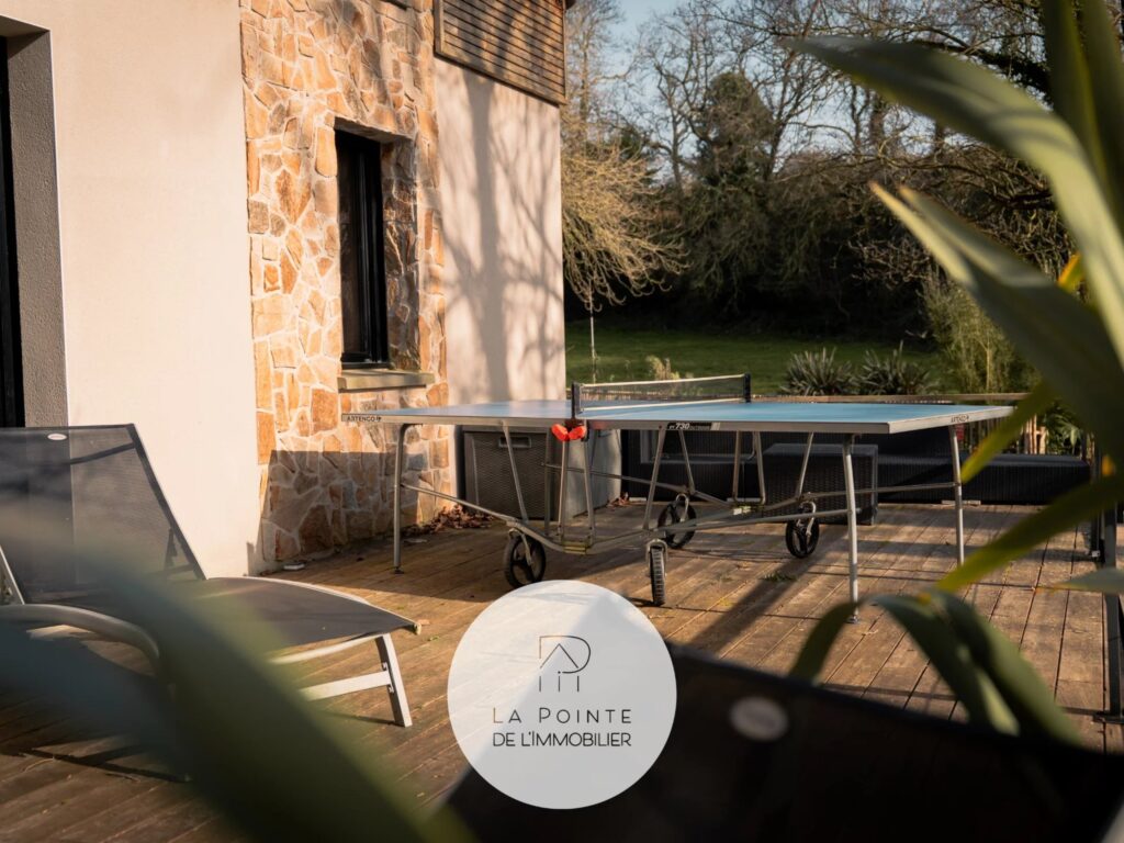 Villa contemporaine avec piscine intérieure – À 500 m de la plage, Erquy – 6 pièces – 4 chambres – 111 m²