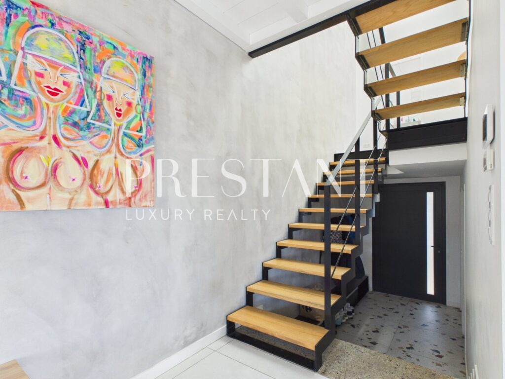 Maison – 5 pièces – 4 chambres – 180 m²