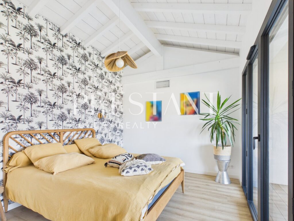 Maison – 5 pièces – 4 chambres – 180 m²