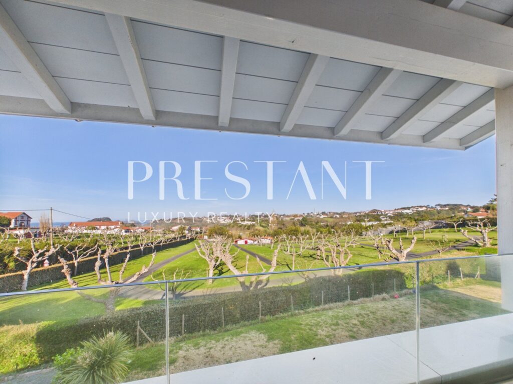 Maison – 5 pièces – 4 chambres – 180 m²