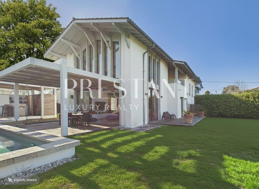 Maison – 5 pièces – 4 chambres – 180 m²