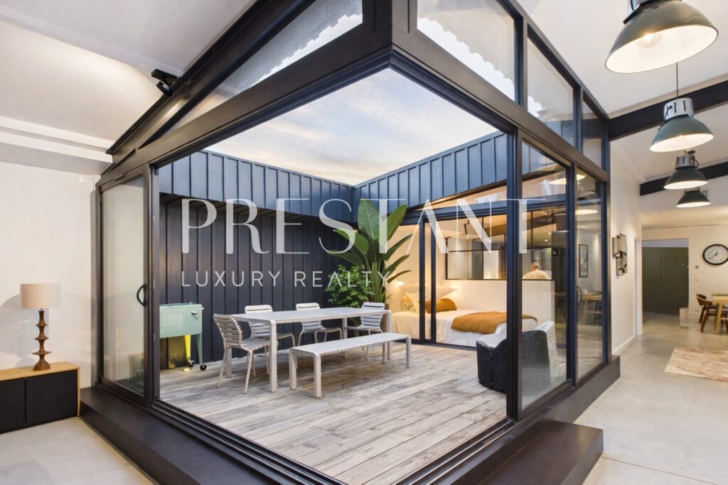 Appartement – 5 pièces – 3 chambres – 226 m²