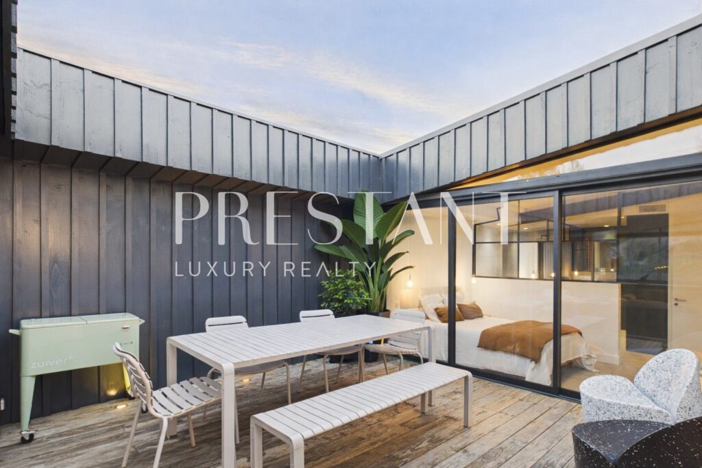 Appartement – 5 pièces – 3 chambres – 226 m²