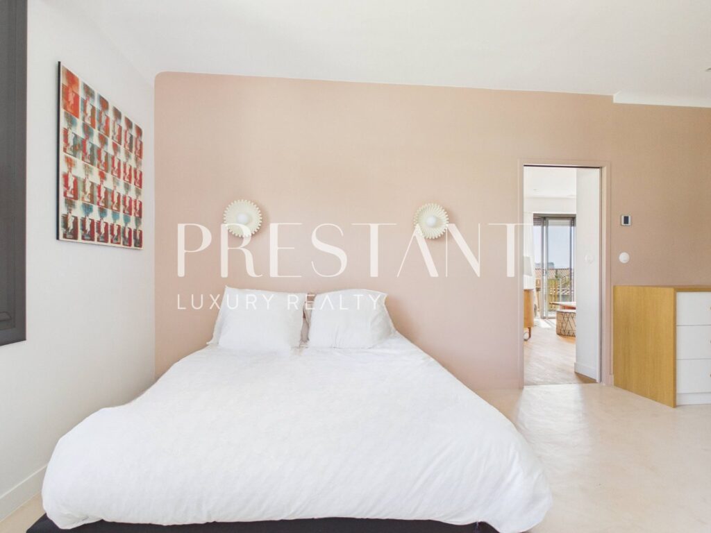 Maison – 7 pièces – NR chambres – 206 m²