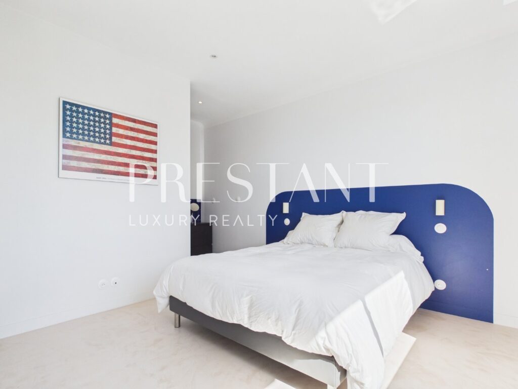 Maison – 7 pièces – NR chambres – 206 m²