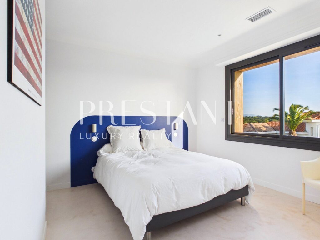 Maison – 7 pièces – NR chambres – 206 m²