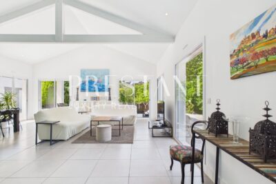 Maison – 6 pièces – 4 chambres – 152 m²