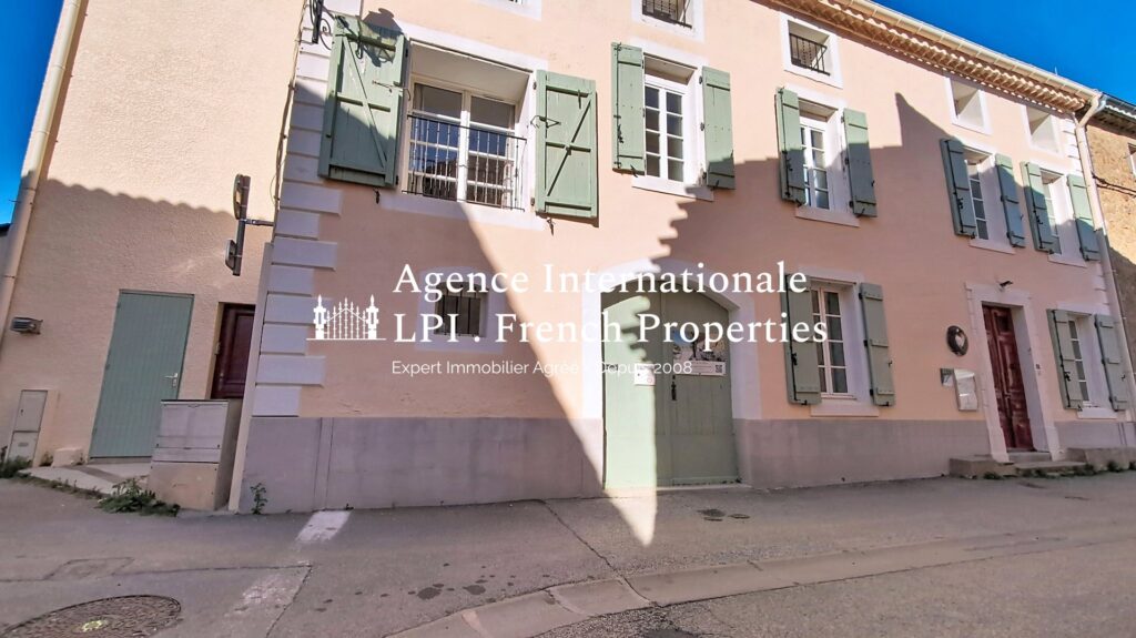 Maison bourgeoise – 12 pièces – 8 chambres – 360 m²