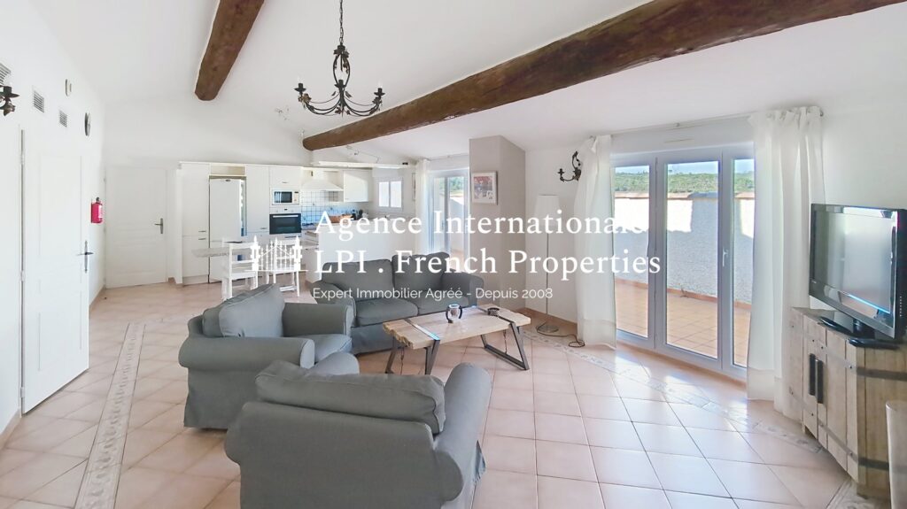 Demeure de ville et village – 12 pièces – 8 chambres – 360 m²